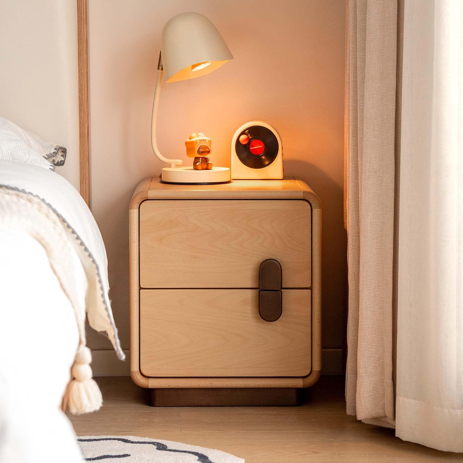 Solid Wood Nightstand 2 Drawers - Nachtkastje van massief hout met 2