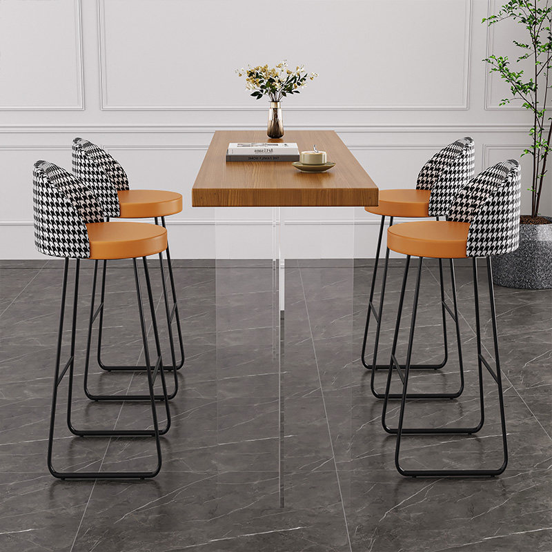 Nordic Acryl zwevende massief  - Tables recensie en prijs
